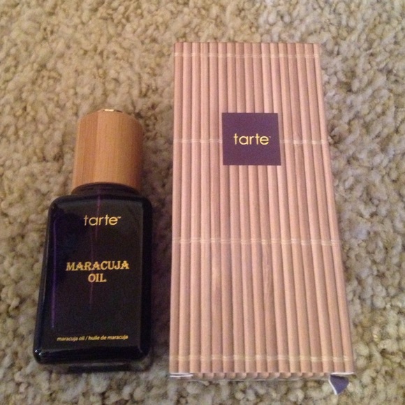 Tarte Maracuja Oil!