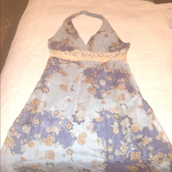 Shelli Segal Laundry halter blue floral gown. - Picture 1 of 4