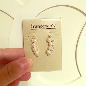 Faux pearl and diamond ear crawler