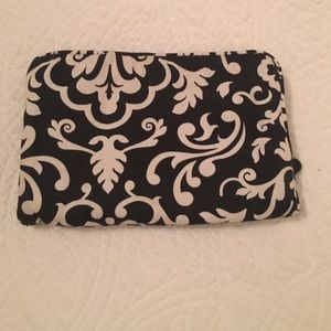 Barely used thirty-one Jewelry travel bag