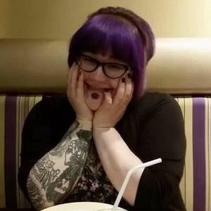 Meet your Posher, Courtney