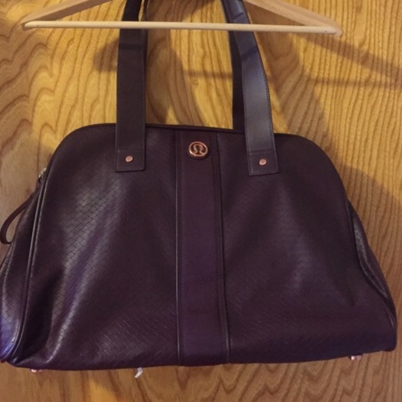 Bordeaux Drama Bag