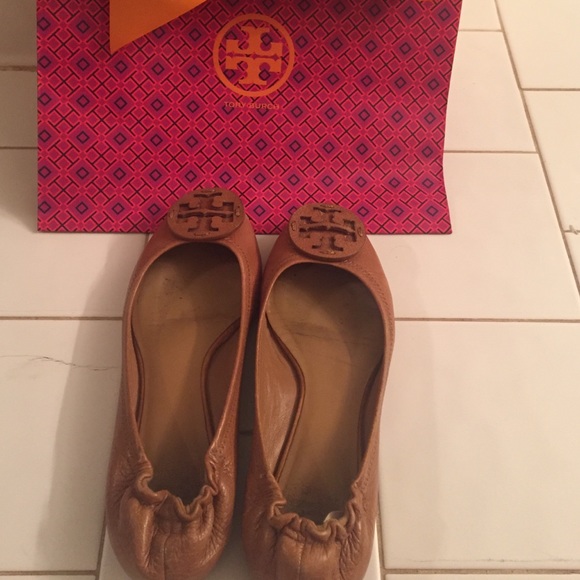 Tory Burch tan Flats