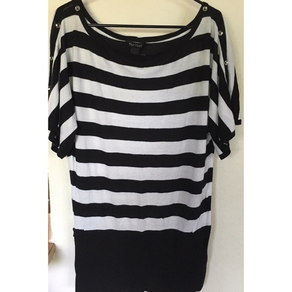 White House Black Market knit shirt