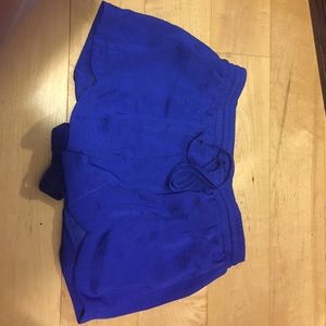 8$!! 🔥 size medium satin blue short