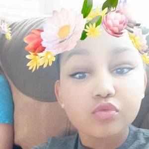 Meet your Posher, Tonika