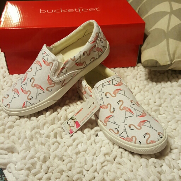 Bucketfeet sneakers