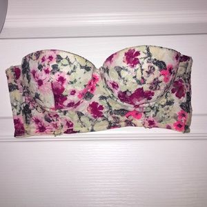 Sexy strapless bra