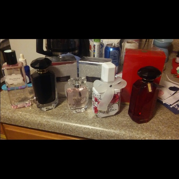 Victoria secret perfume