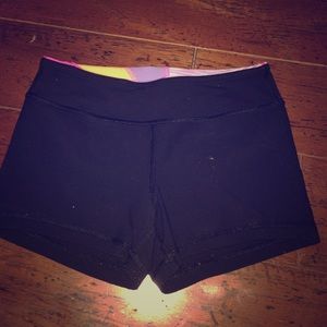 Ivivvia/Lululemon workout shorts