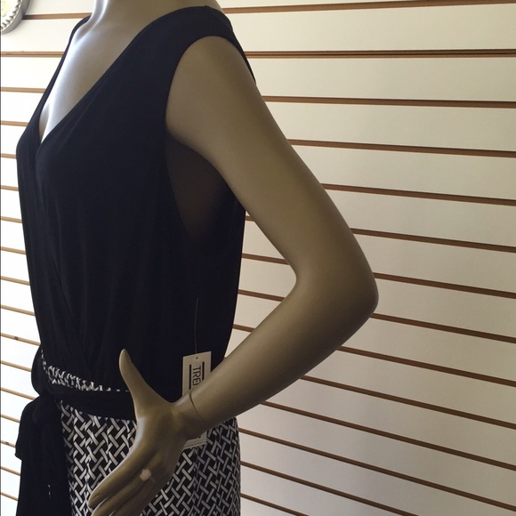 Jumpsuit - Picture 2 of 3