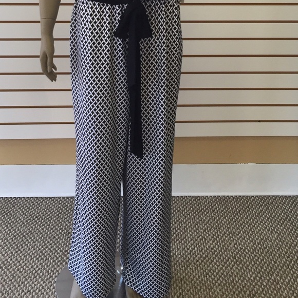 Jumpsuit - Picture 3 of 3