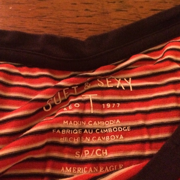 Soft and sexy aeo shirt - Picture 2 of 2