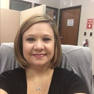 Meet your Posher, Pamela