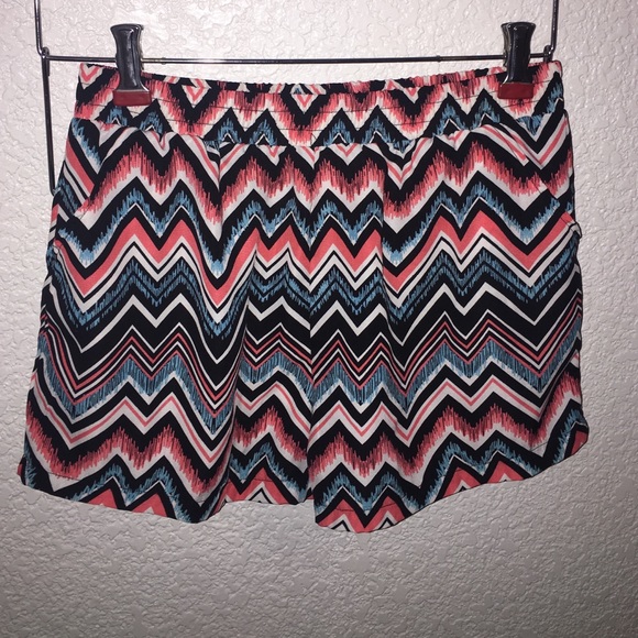 Cute print silky shorts