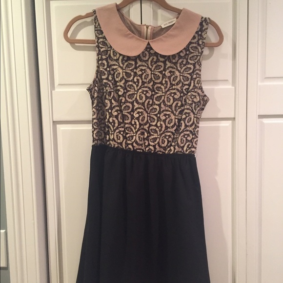 Adorable collared dress