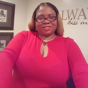 Meet your Posher, Monica