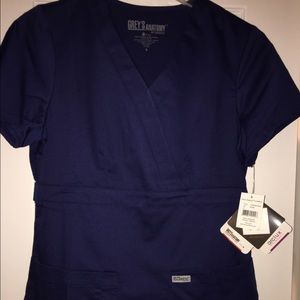 Scrub set