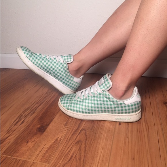 Adidas Sneakers