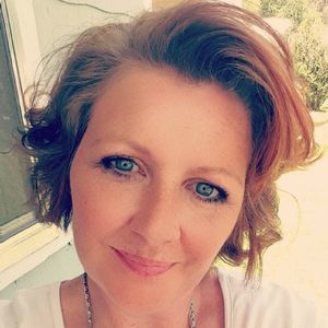 Meet your Posher, Shana