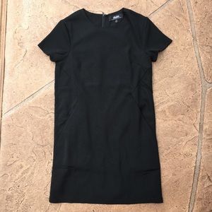 Black dress with pockets