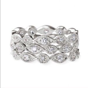 New Stella & Dot stackable silver rings💕