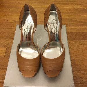 Jessica Simpsons 4 inch heels