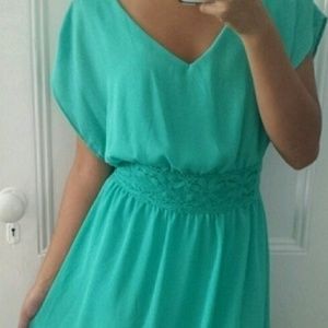 Francesca's flowly teal dress
