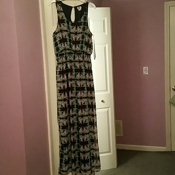 Long patterned Aztec print dress - Picture 1 of 3