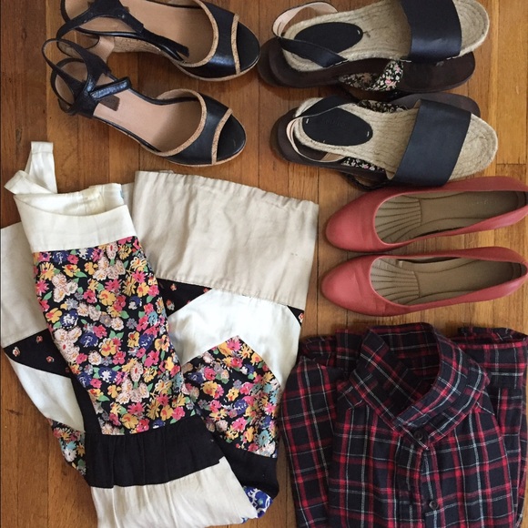 Moving sale!! Help me find my clothes a good home!