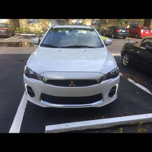 Meet your Posher, Yenei