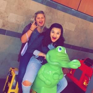 Meet your Posher, Emma