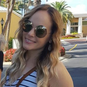 Meet your Posher, Jodene