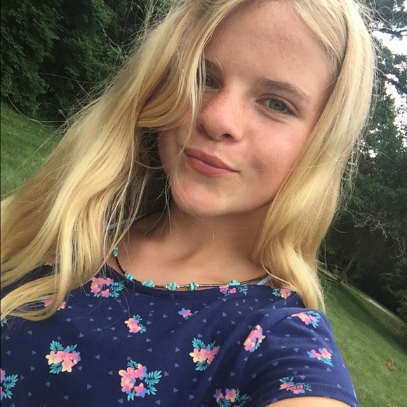 Meet your Posher, Mackenzie - Picture 1 of 1