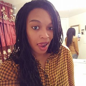 Meet your Posher, Carla