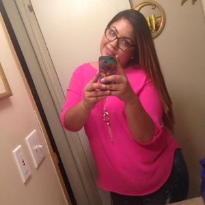 Meet your Posher, Ayde