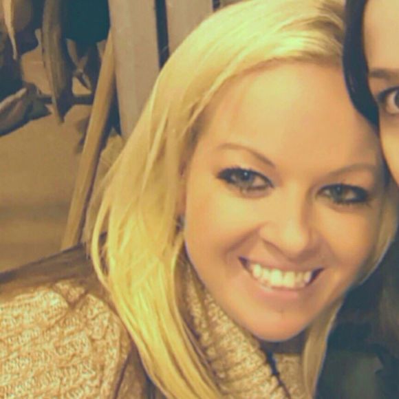 Meet your Posher, Tami - Picture 1 of 1