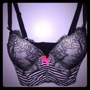 Victoria's Secret Very Sexy Demi/Buste