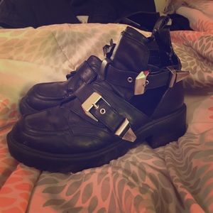 Coltrane Jeffrey Campbell dupe