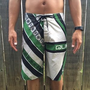 💢 BUNDLED 💢 Quiksilver Boardshorts
