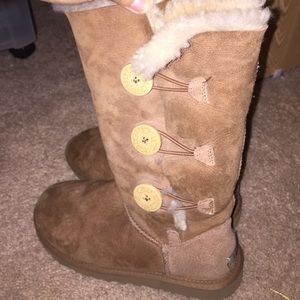 Ugg Bailey button boots