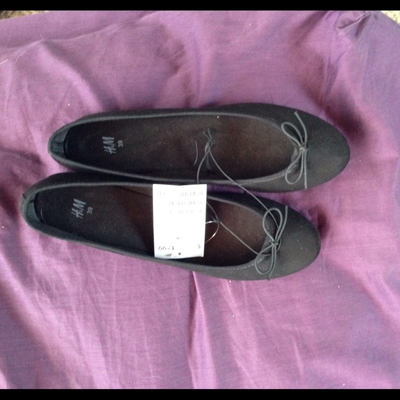 H&M black flats