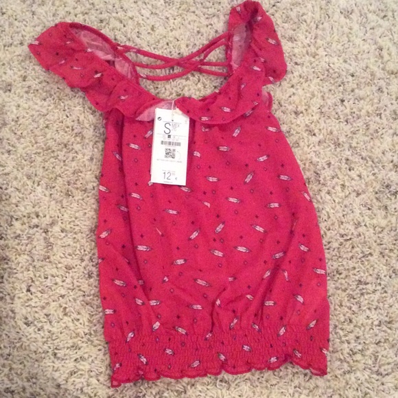 NWT Feather Tank