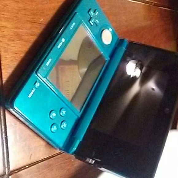 Nintendo3DS - Picture 2 of 4