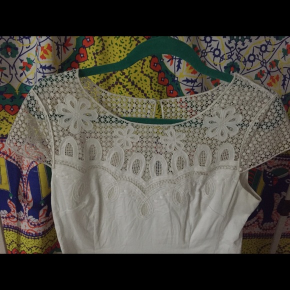 SOLD White Lilly Pulitzer Dress - Picture 2 of 3