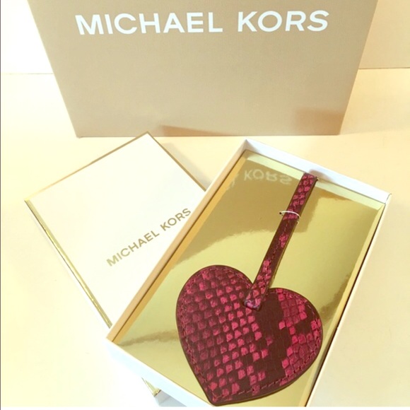MICHAEL Michael Kors Accessories - ❤️Micheal Kors Purse Charm🔅NWT🔅& FREE GIFTS!🎁😍