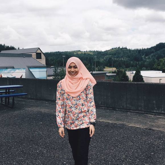 Meet your Posher, Nuraini