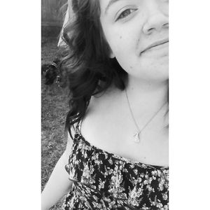 Meet your Posher, Claire