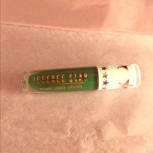 Jeffree Star cosmetics Mistletoe liquid lipstick