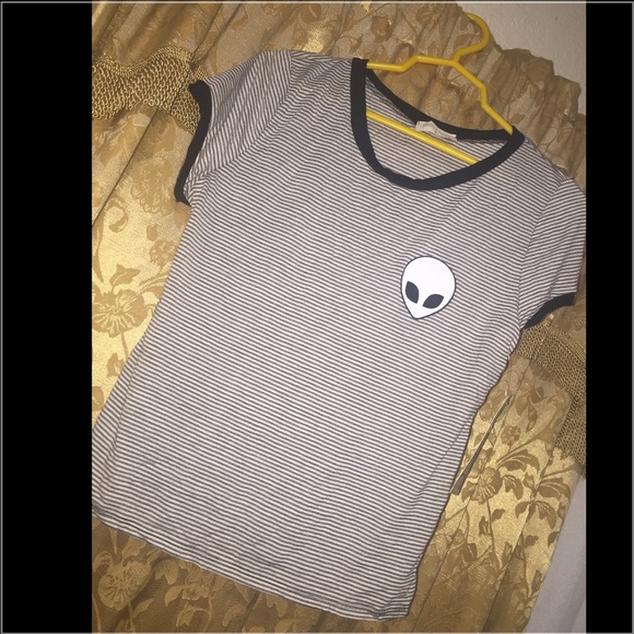 Somewhat cropped shirt